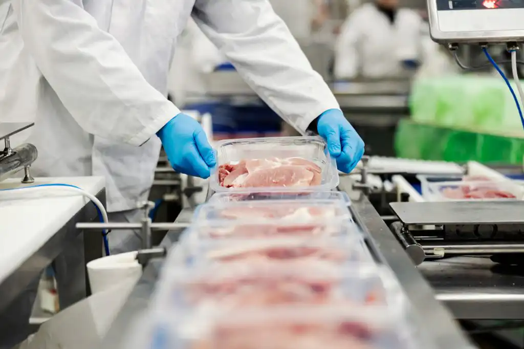 Packaging finishing can give your final product a polished look. At PPC Flex, we offer a range of finishing options to get you the perfect packaging for your needs.